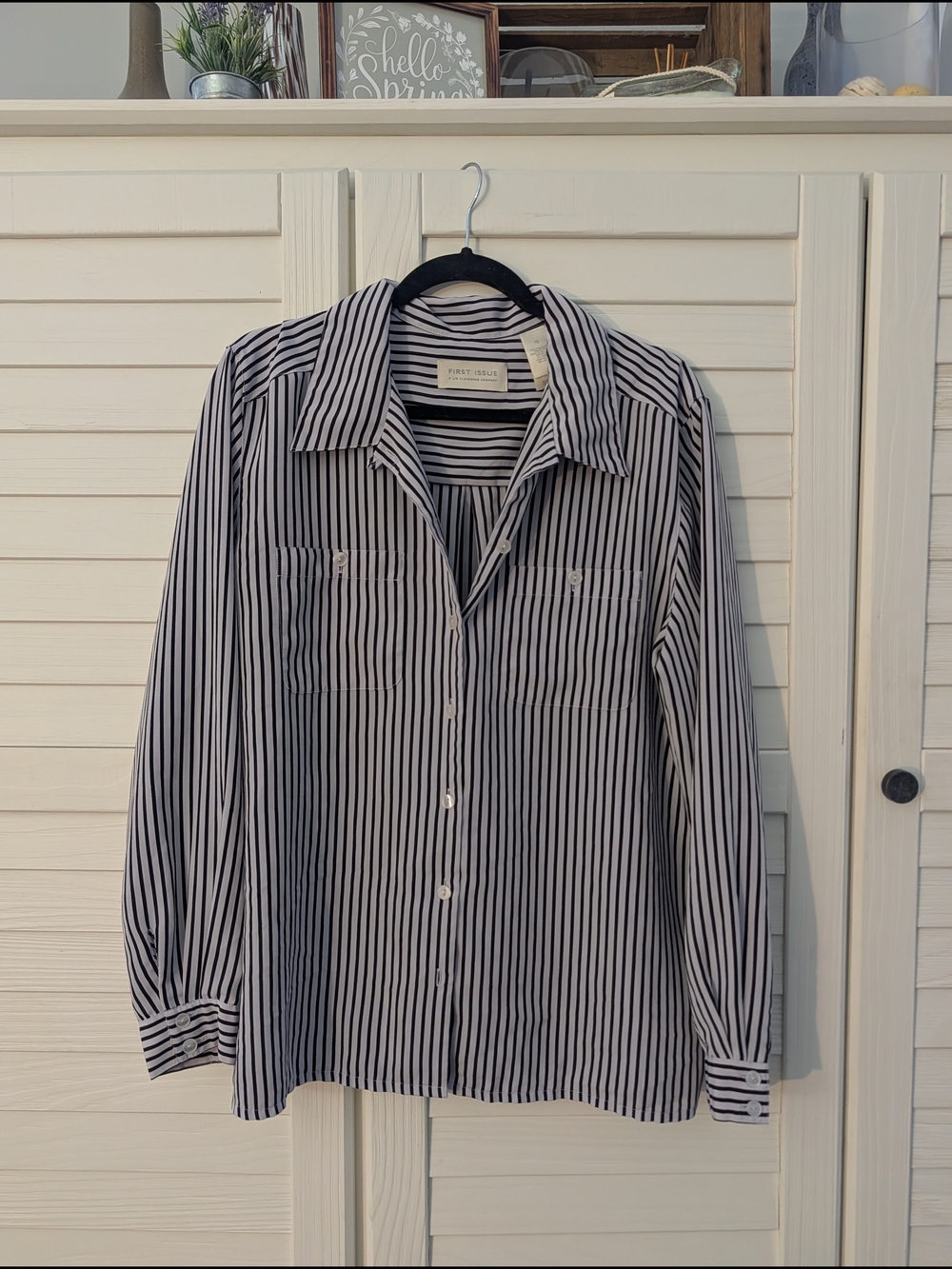 Women's First Issue Black & White Striped Long-Sleeve Button Down Shirt Size 16